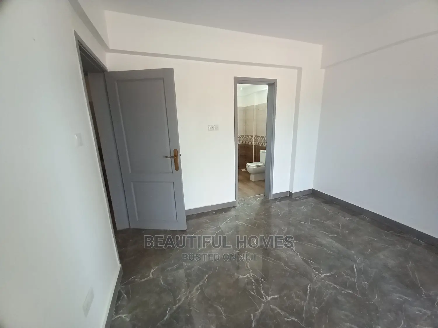 Furnished 2bdrm Condo in Bukoto, Central Division for Sale in Central Division