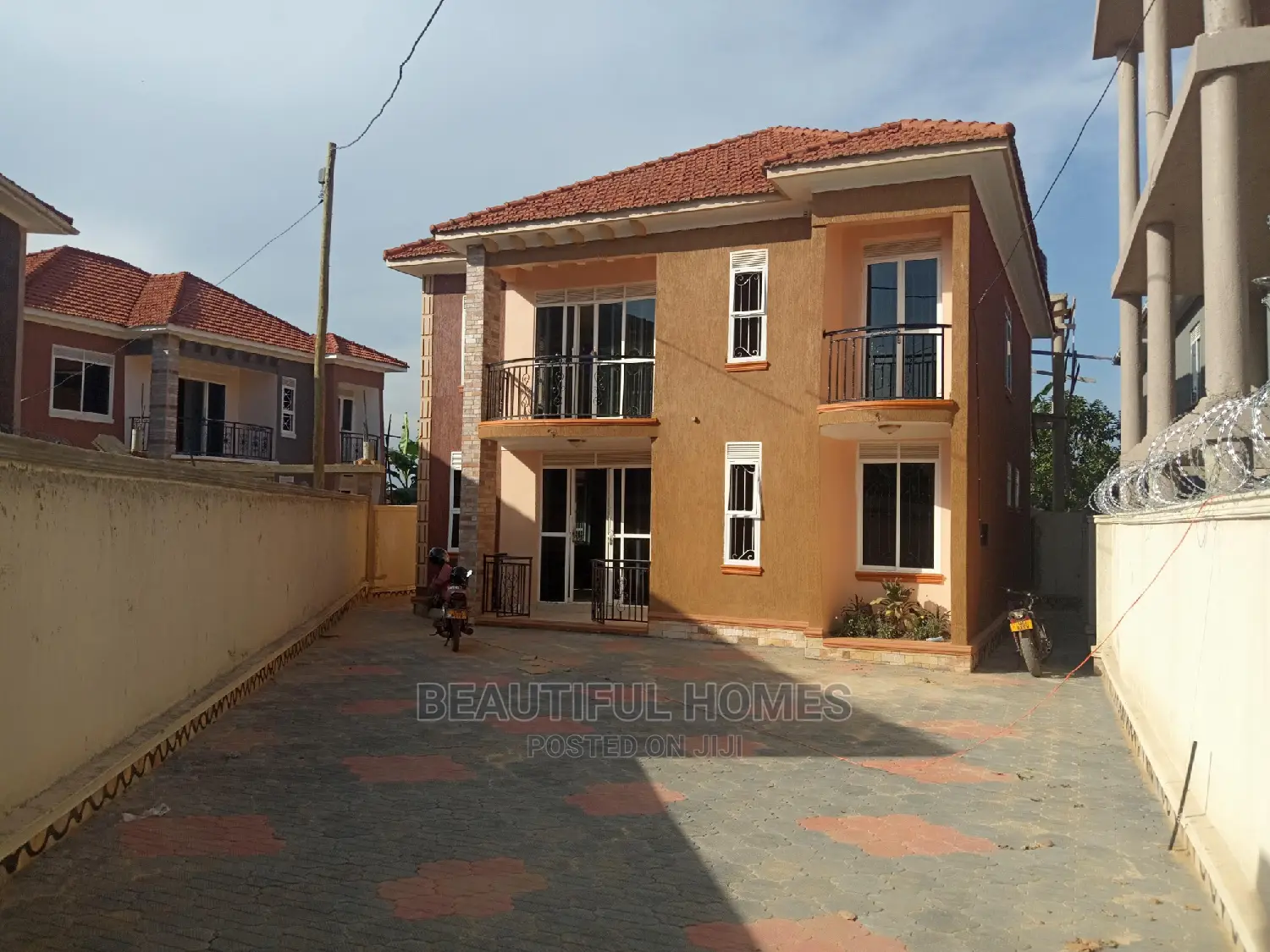 Furnished 4bdrm House in Kira First for Sale in Kira