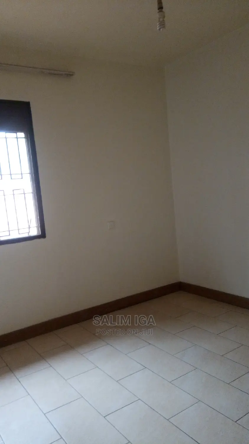 5bdrm Townhouse/Terrace in Kololo Property, Central Division for Rent in Central Division