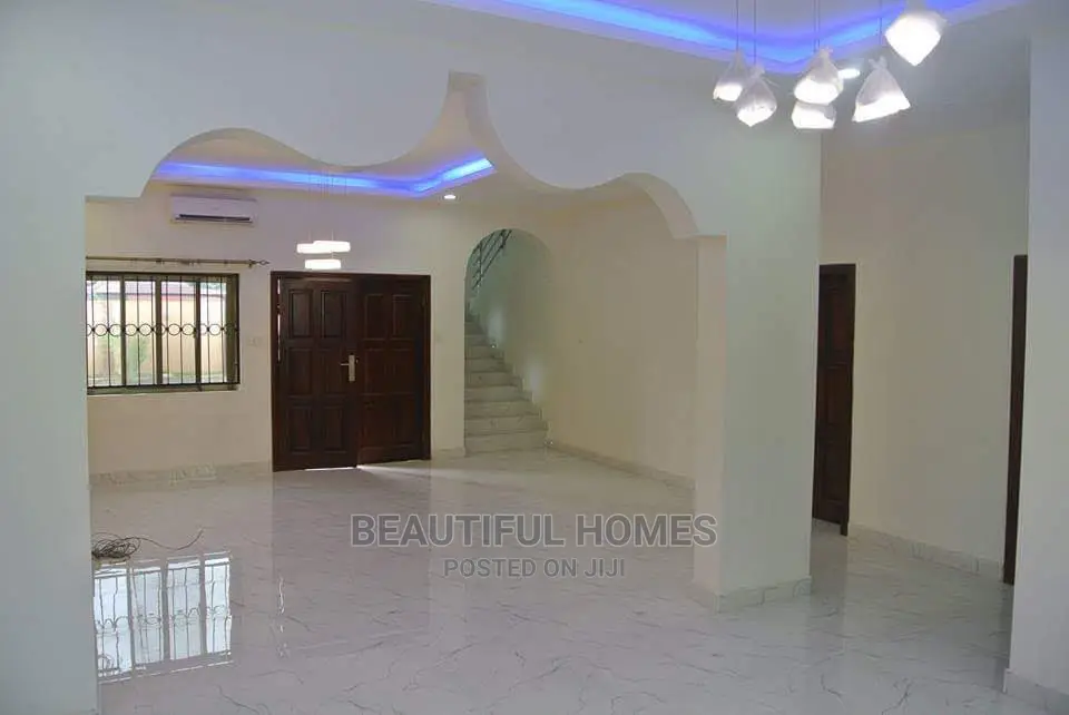 Furnished 5bdrm House in Kira Rich for Sale in Kira