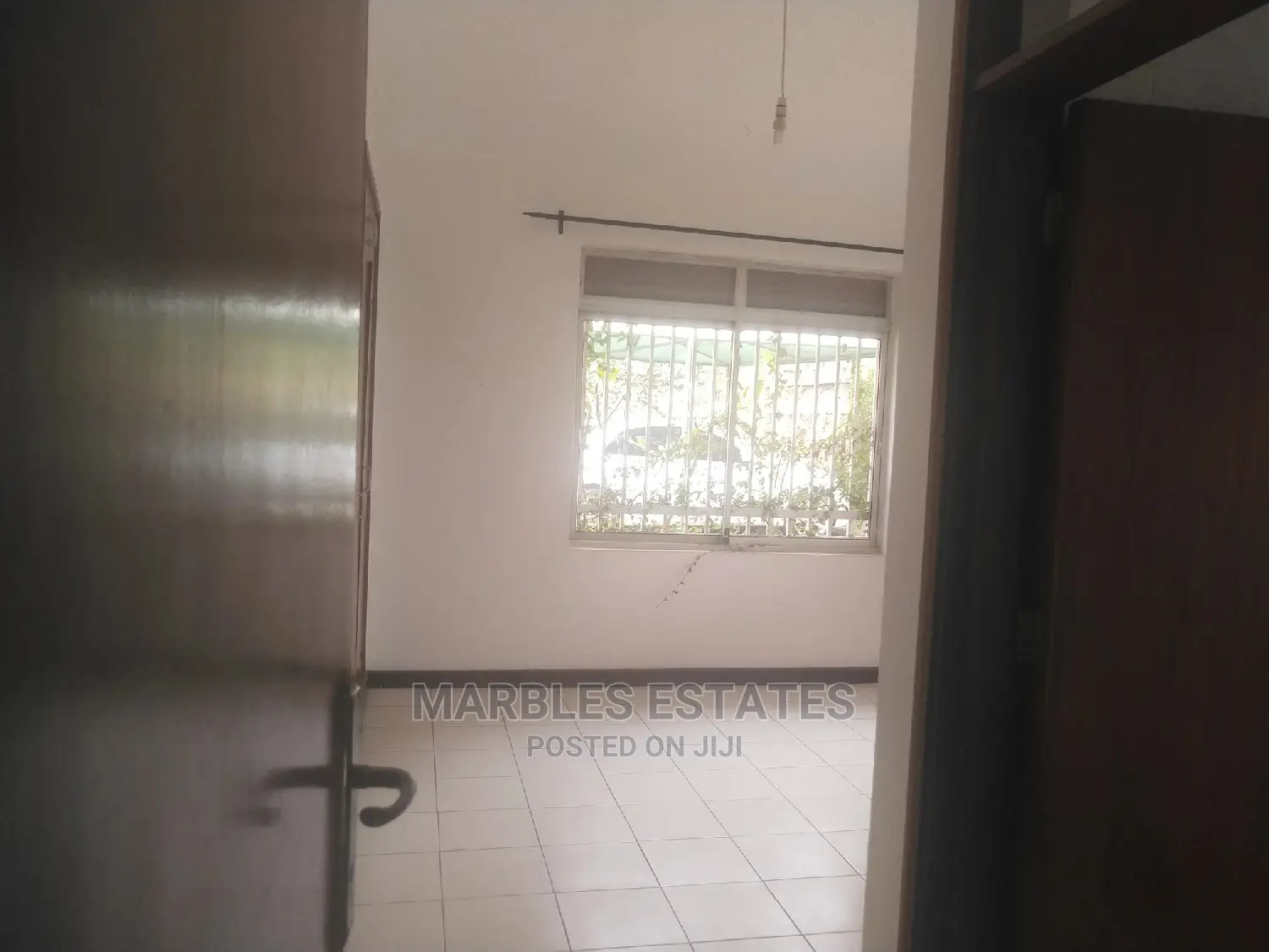 4bdrm Mansion in Mbuya, Central Division for Rent in Central Division