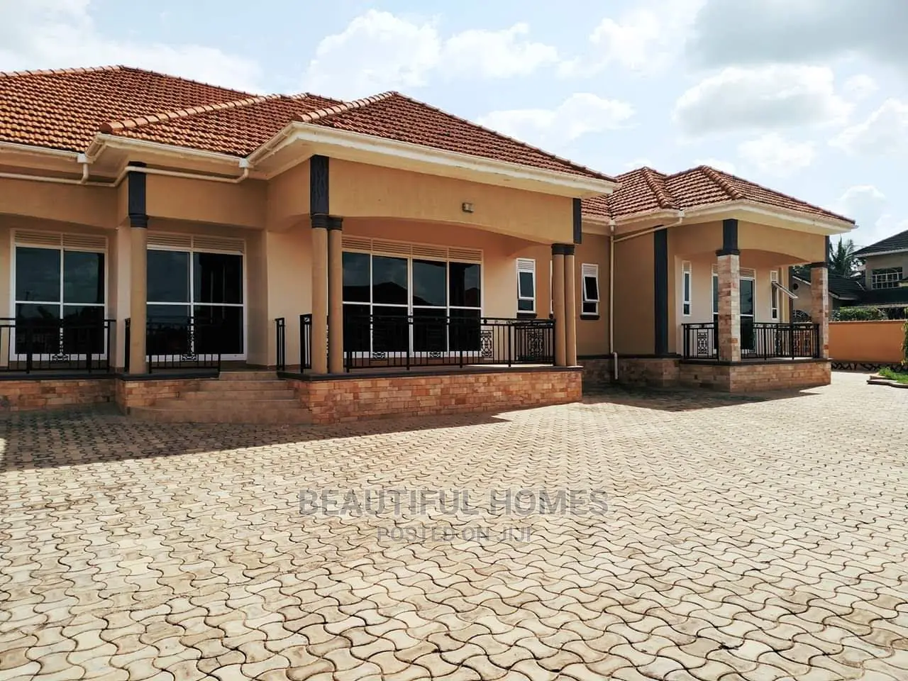Furnished 4bdrm House in Kira Upscale for Sale in Kira