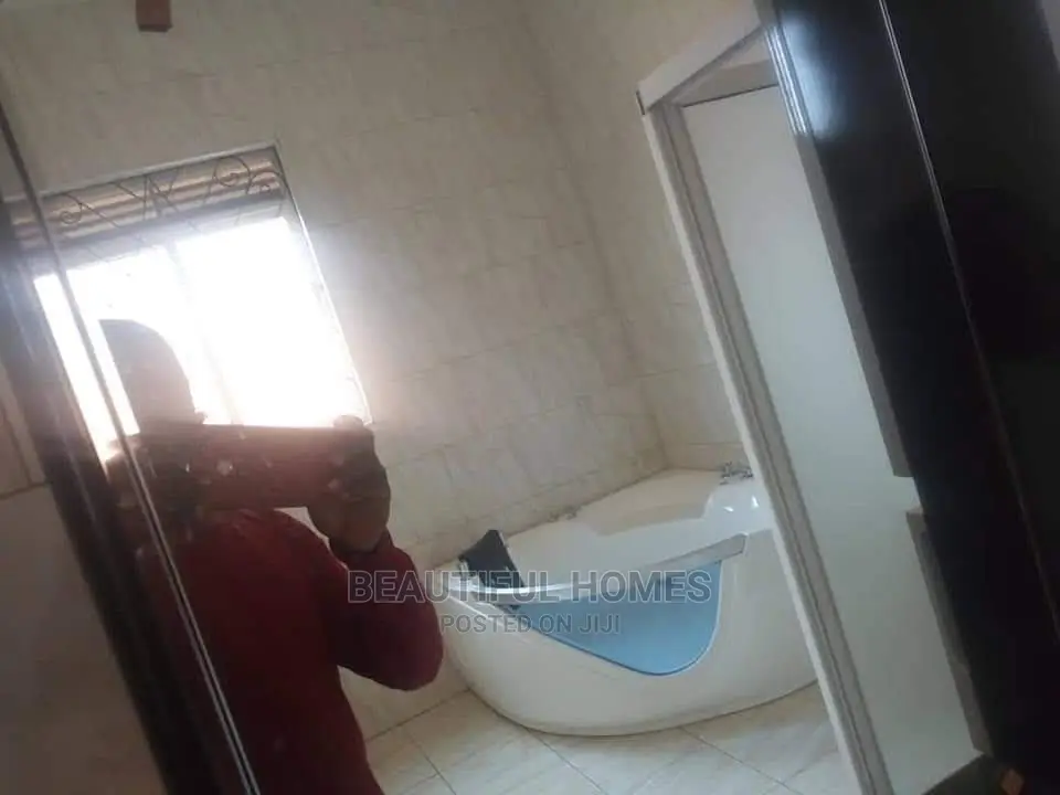 Furnished 4bdrm House in Kira for Sale in Kira