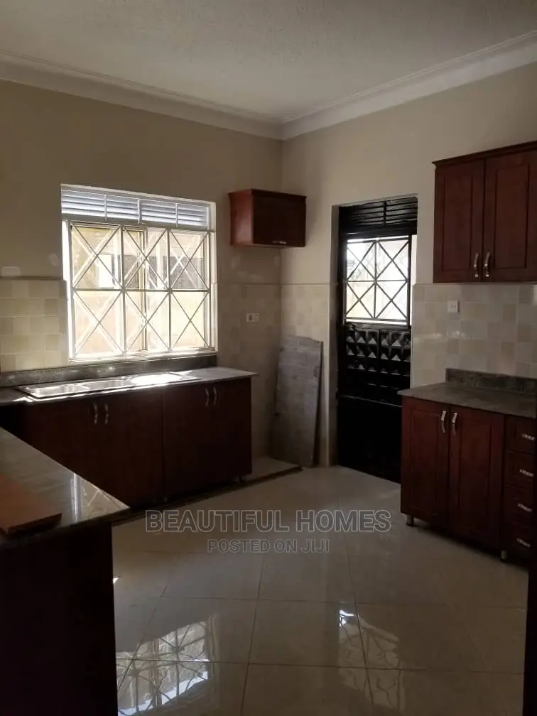 Furnished 4bdrm House in Mamerito Road, Kira for Sale in Kira