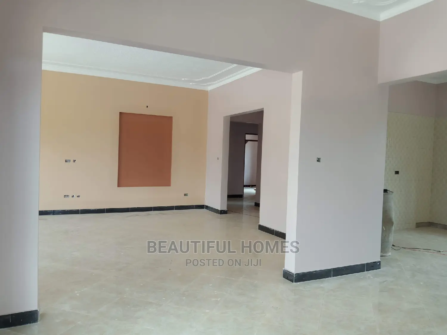 Furnished 4bdrm House in Planned Estate, Kira for Sale in Kira