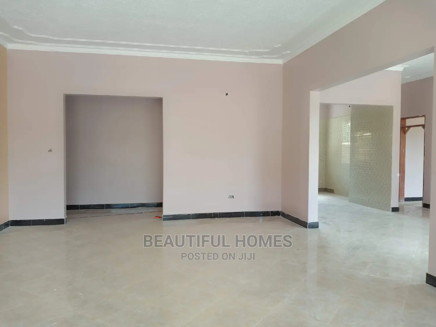 Furnished 4bdrm House in Planned Estate, Kira for Sale in Kira
