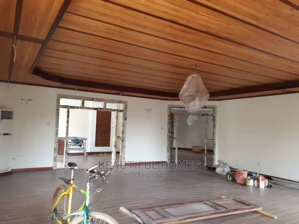 Furnished 6bdrm Mansion in Muyenga Upper, Makindye for Sale in Makindye