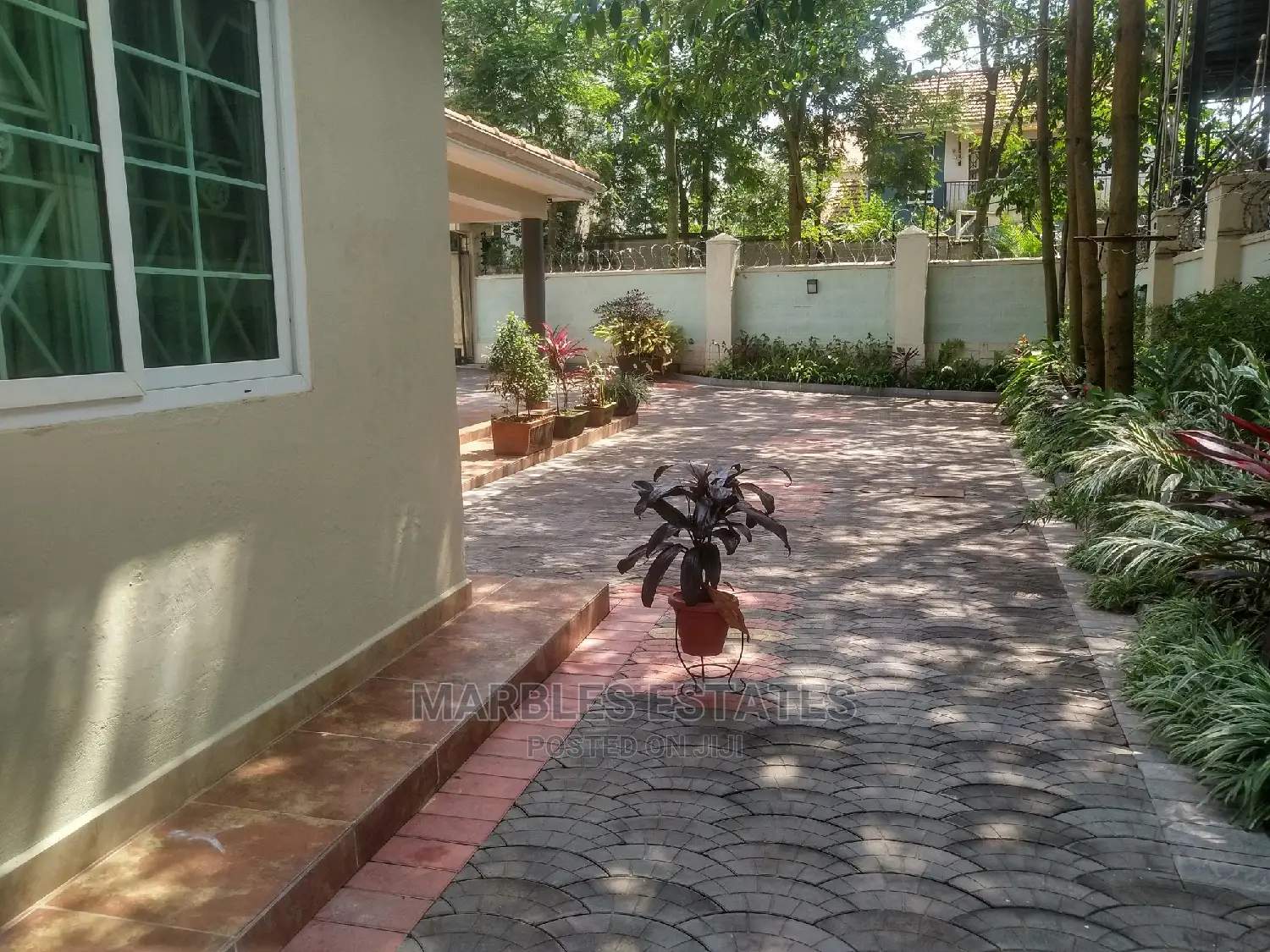 4bdrm House in Muyenga, Central Division for Sale in Central Division