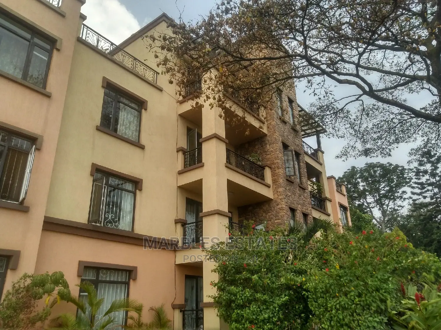 Furnished 3bdrm Bedsitter in Kololo, Central Division for Rent in Central Division