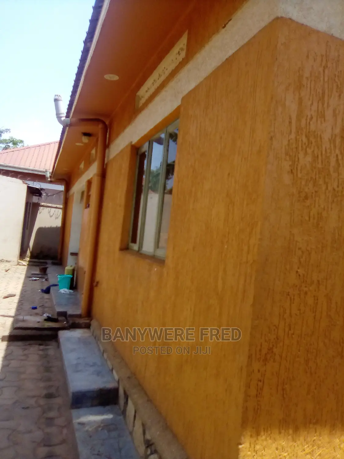 Furnished 4bdrm Bungalow in Kira for Sale in Kira