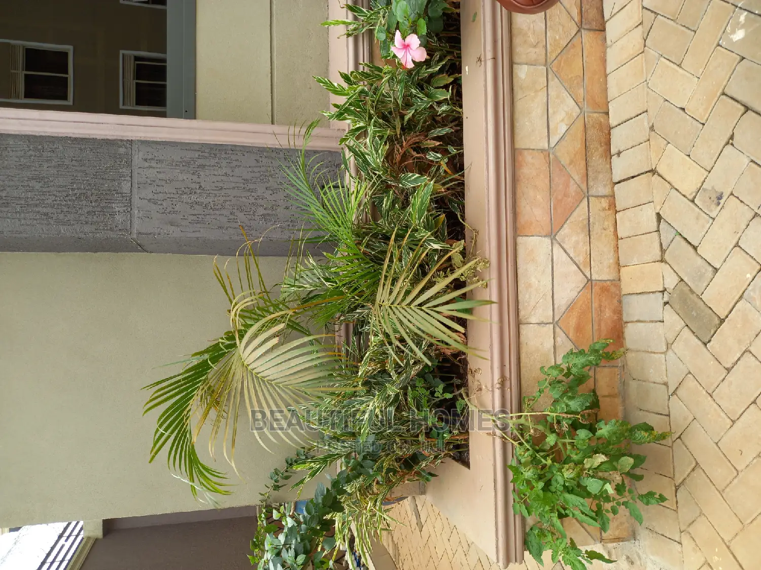 Furnished 2bdrm Apartment in Kisaasi, Central Division for Sale in Central Division