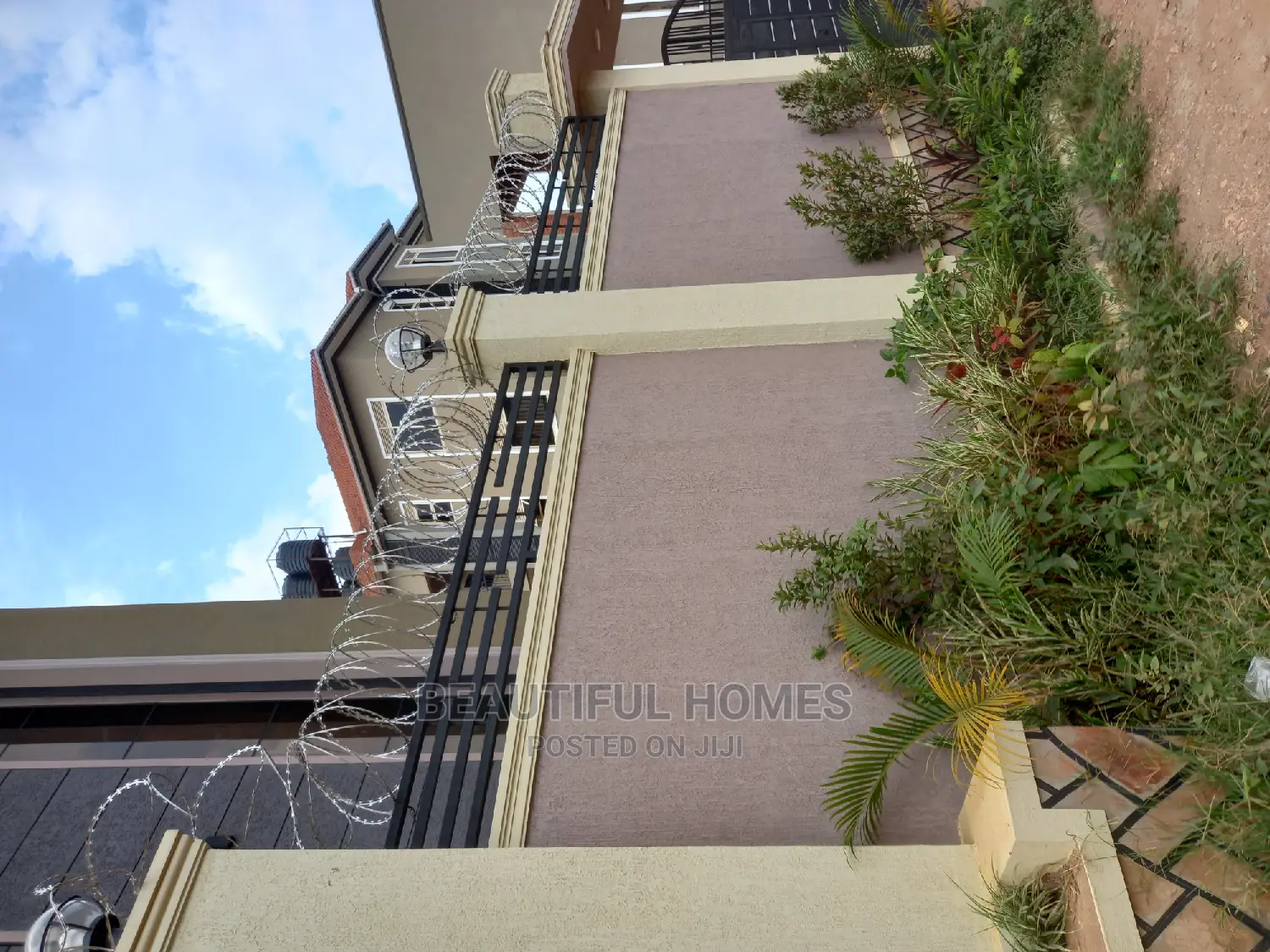 Furnished 2bdrm Block of Flats in Kisaasi, Central Division for Sale in Central Division