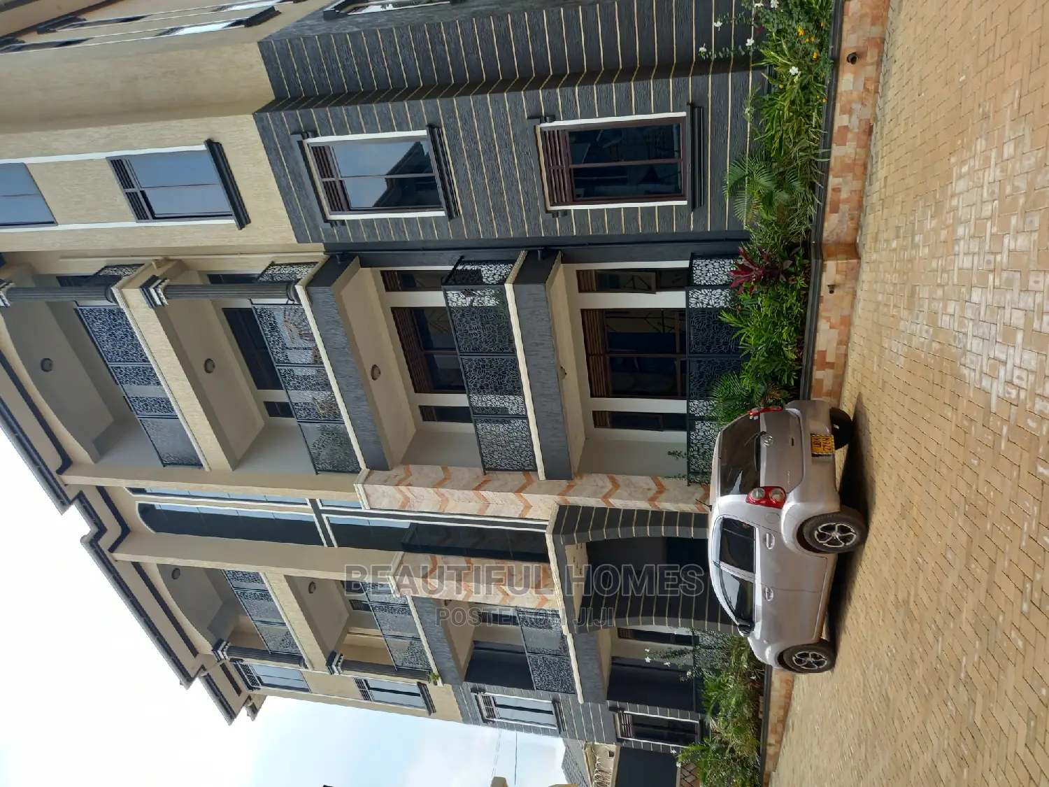 Furnished 2bdrm Block of Flats in Kisaasi, Central Division for Sale in Central Division