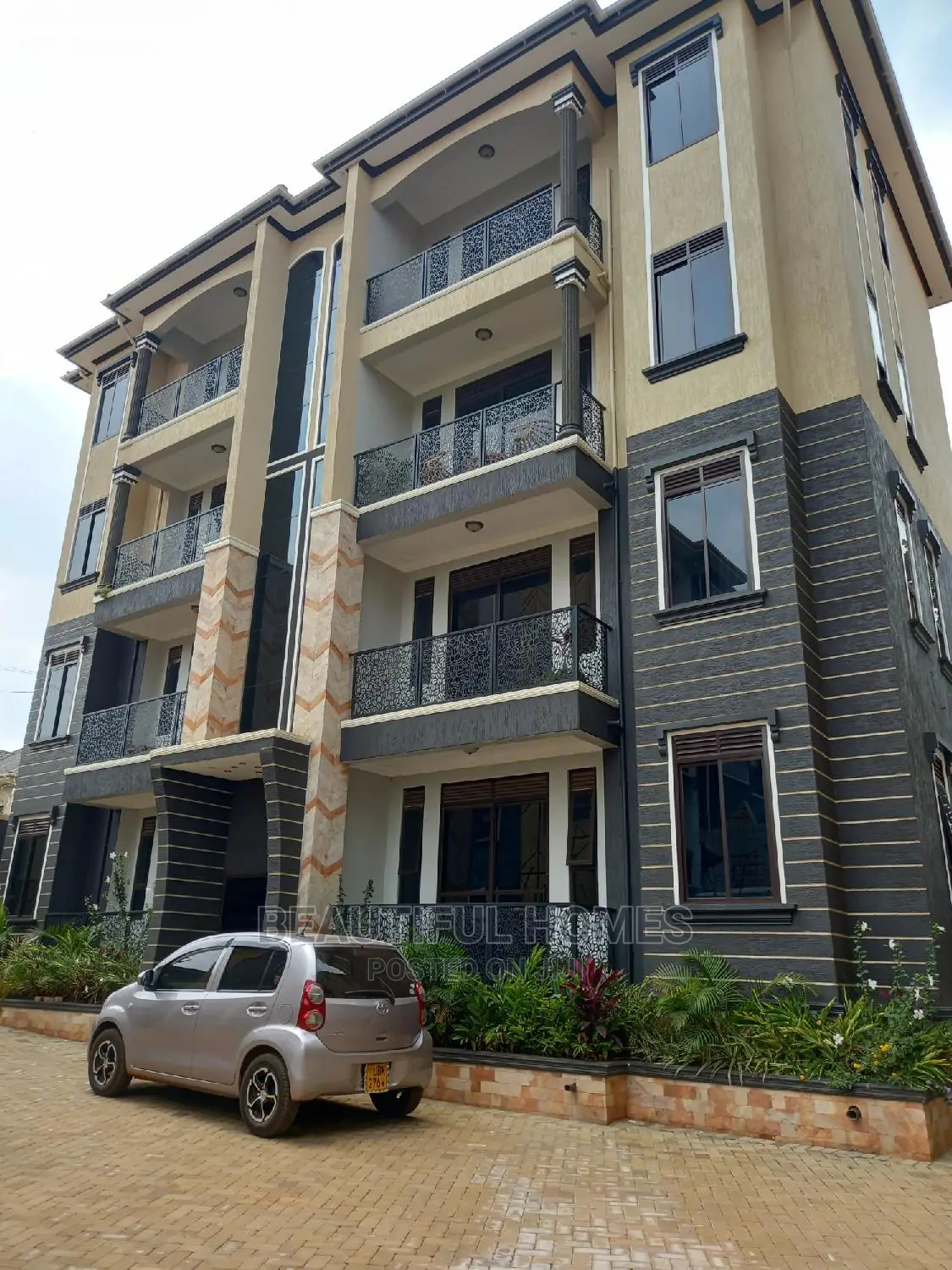 Furnished 2bdrm Block of Flats in Kisaasi, Central Division for Sale in Central Division