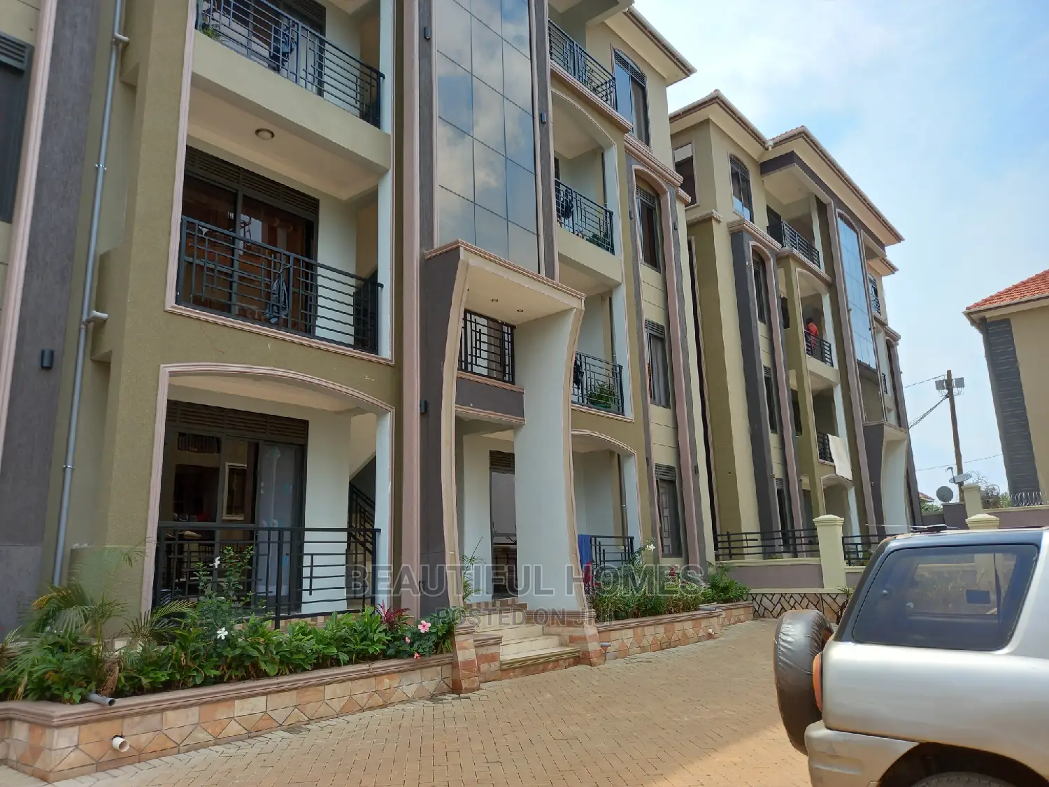Furnished 2bdrm Apartment in Kisaasi, Central Division for Sale in Central Division