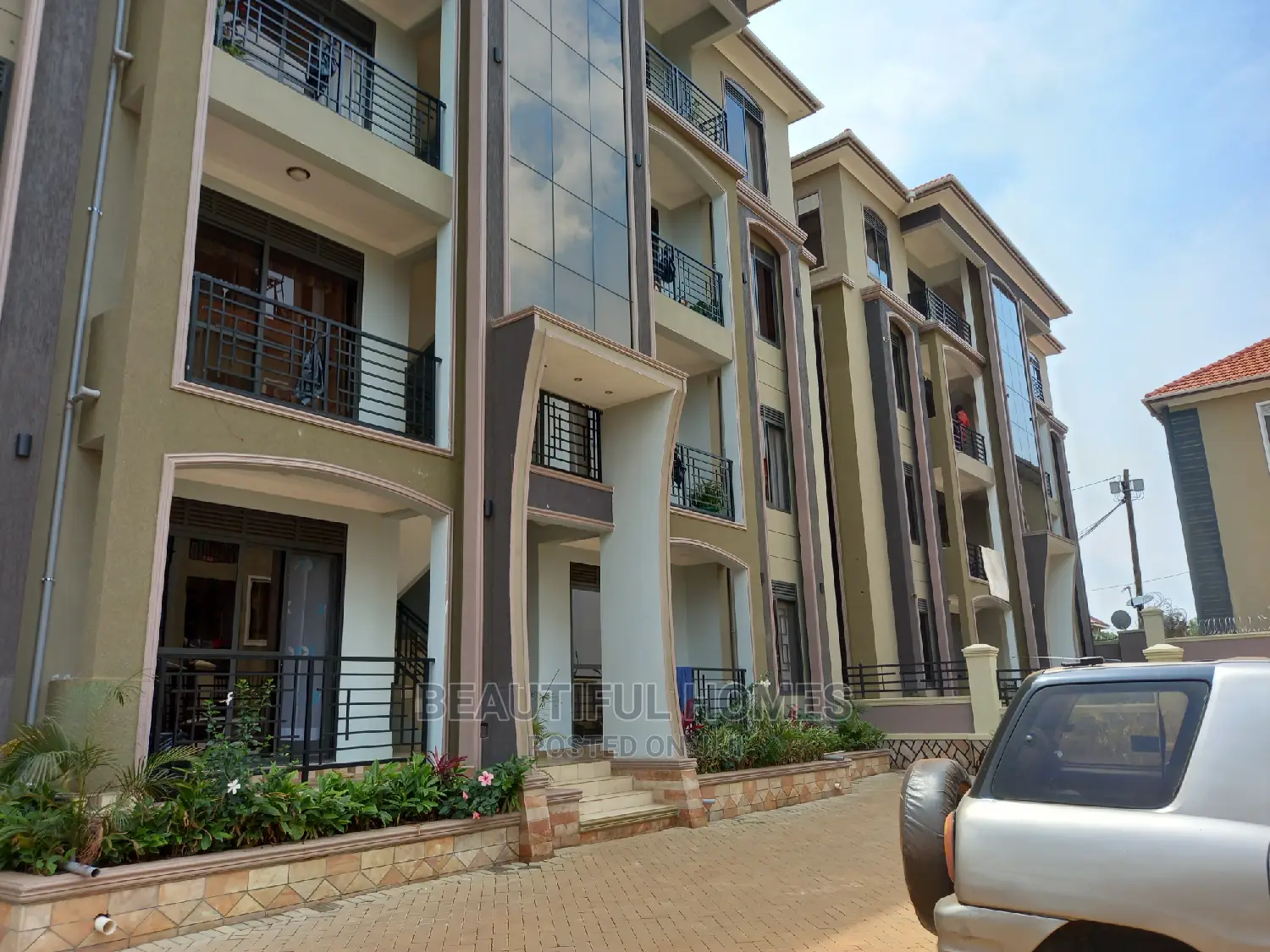 Furnished 2bdrm Apartment in Kisaasi, Central Division for Sale in Central Division