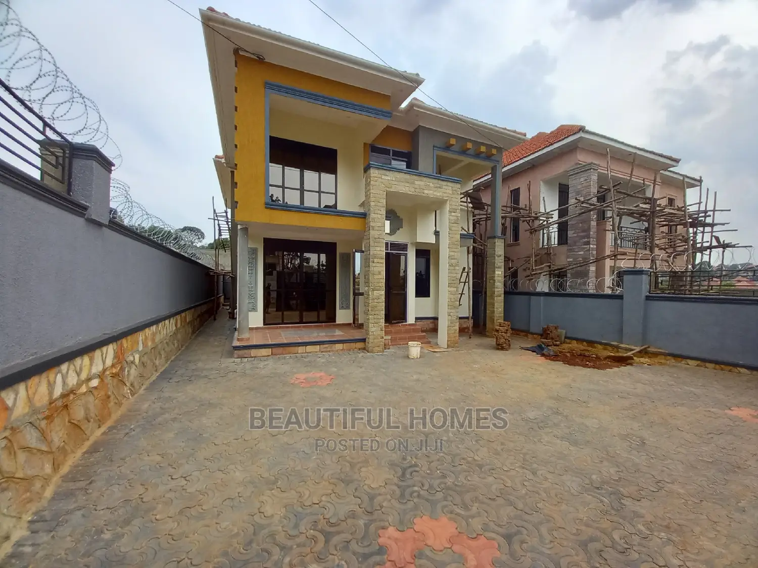Furnished 4bdrm Mansion in Najjera Gated Estate, Central Division in Central Division