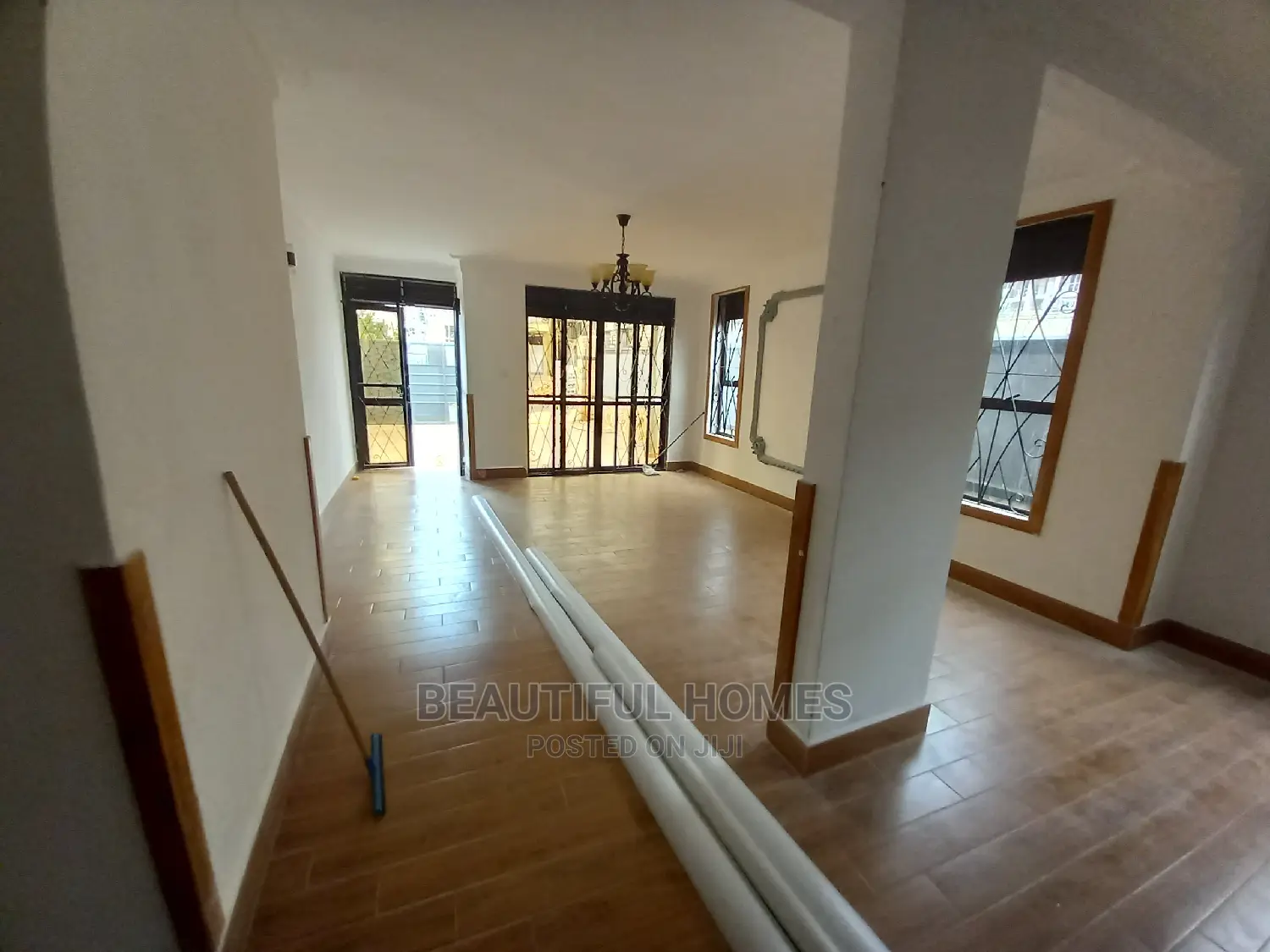 Furnished 4bdrm Mansion in Najjera Gated Estate, Central Division in Central Division