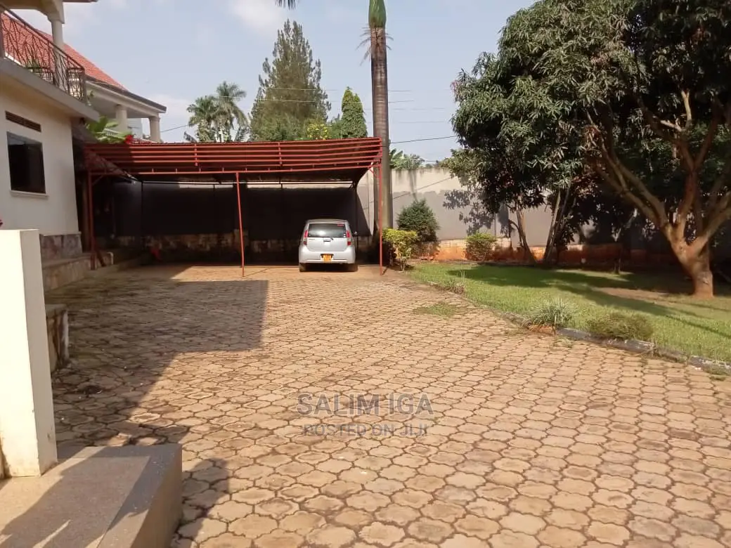 5bdrm Duplex in Kololo Property, Central Division for Rent in Central Division
