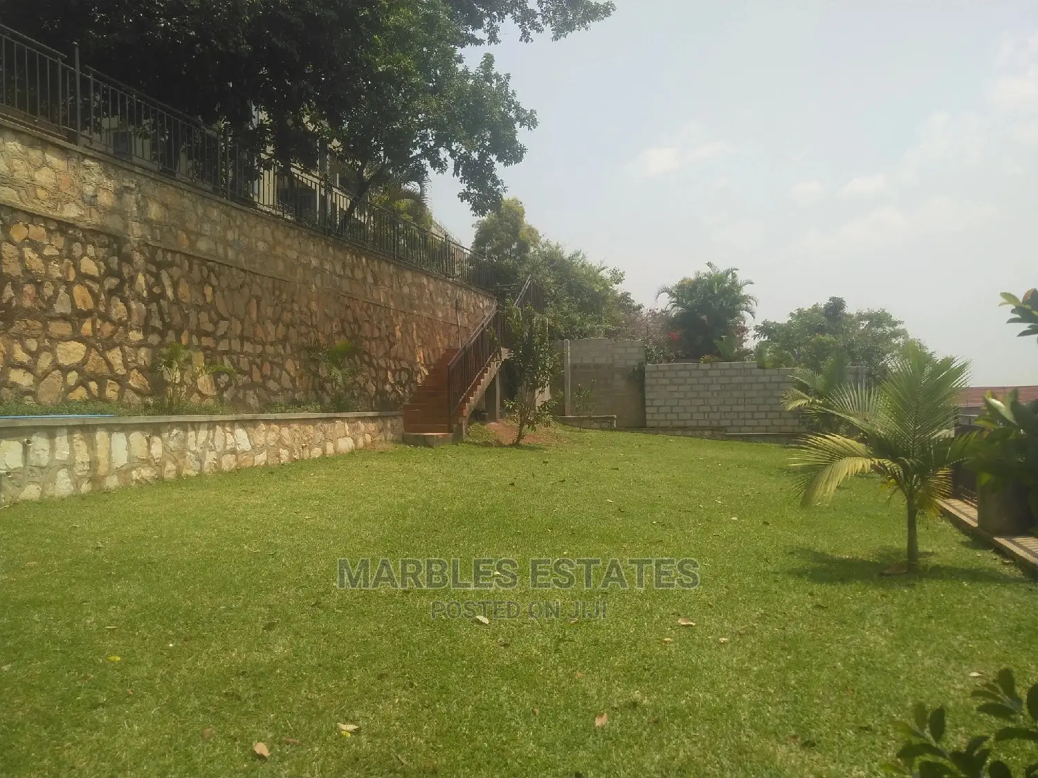 10bdrm House in Kololo, Central Division for Rent in Central Division
