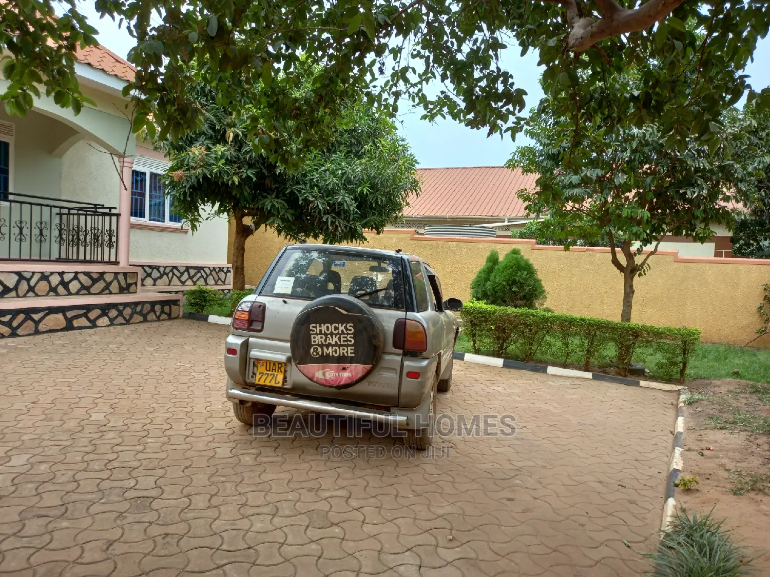 Furnished 4bdrm House in Kyaliwajjara, Central Division for Sale in Central Division
