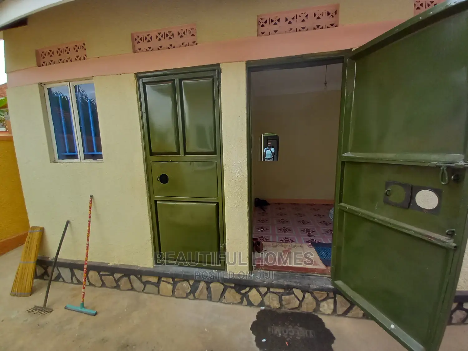 Furnished 4bdrm House in Kyaliwajjara, Kira for Sale in Kira