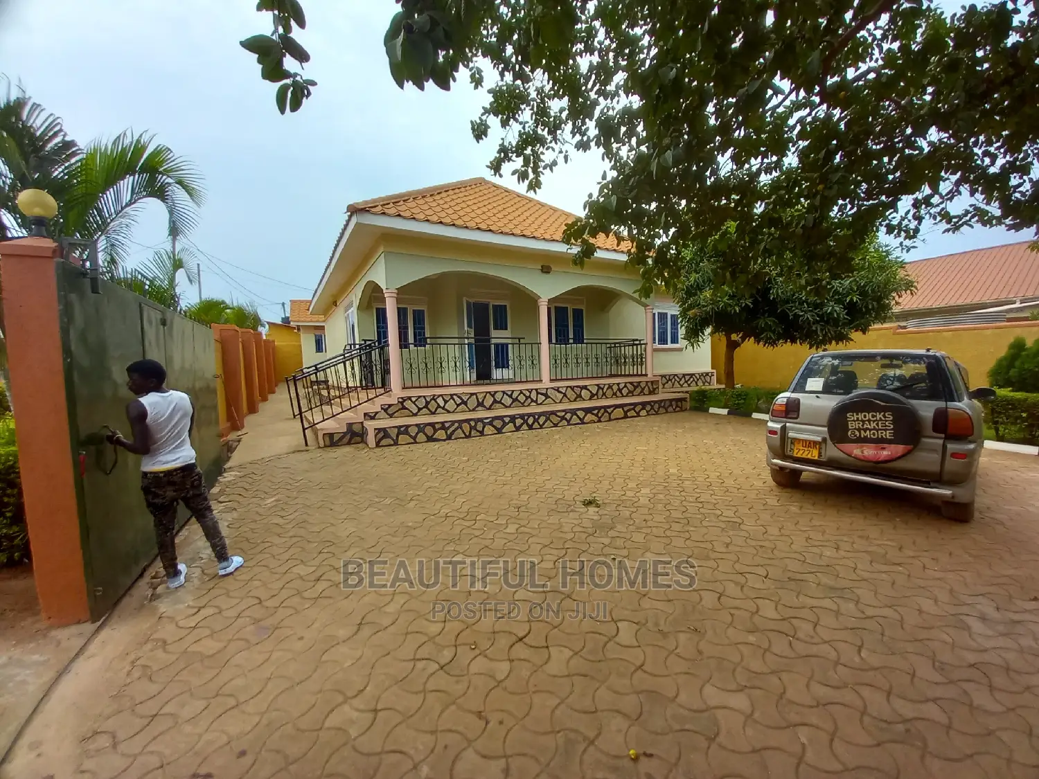 Furnished 4bdrm Bungalow in Near Naalya, Kira for Sale in Kira
