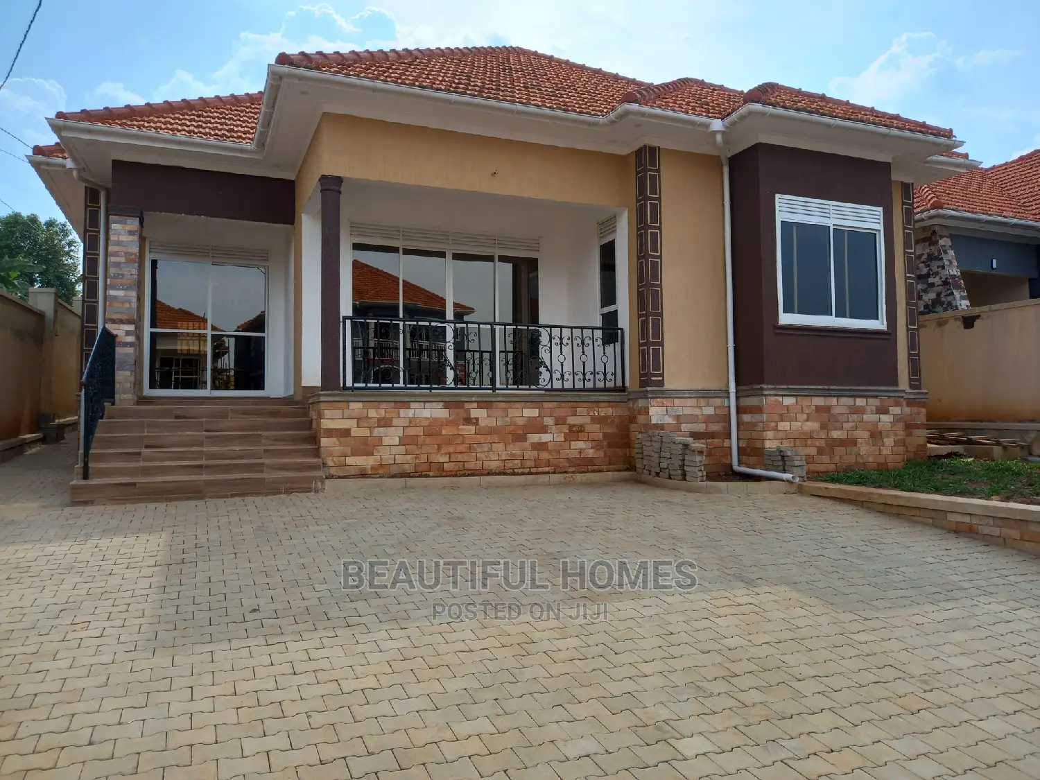 Furnished 4bdrm House in Kira Mamerito Road for Sale in Kira