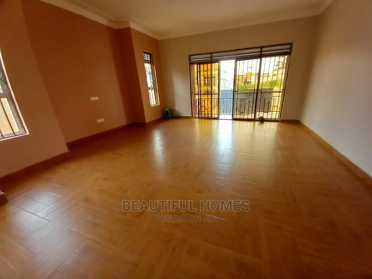 Furnished 4bdrm House in Kira Mamerito Road for Sale in Kira