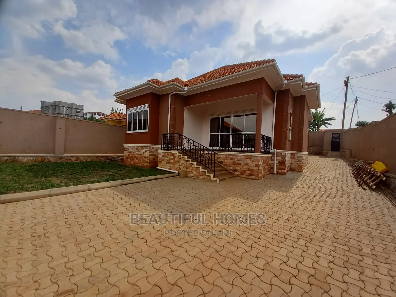 Furnished 4bdrm Bungalow in Kira Gated Tarmacked for Sale in Kira