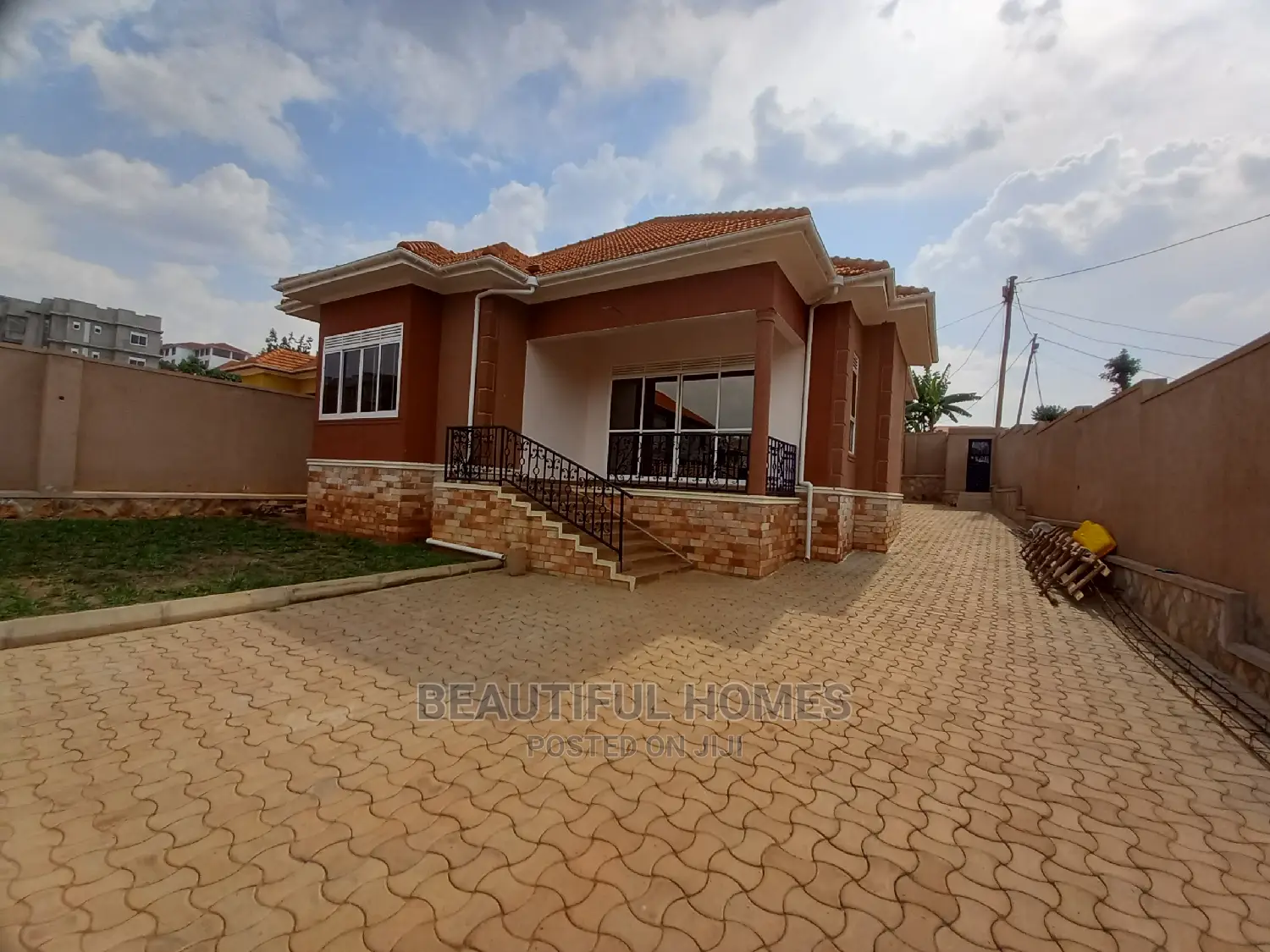 Furnished 4bdrm Bungalow in Kira Gated Tarmacked for Sale in Kira