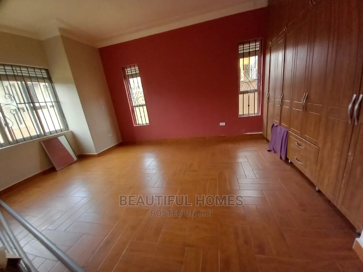 Furnished 4bdrm Bungalow in Kira Gated Tarmacked for Sale in Kira